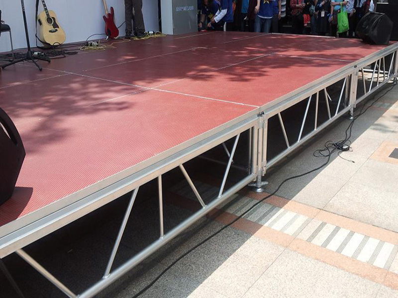 Assemble Stage